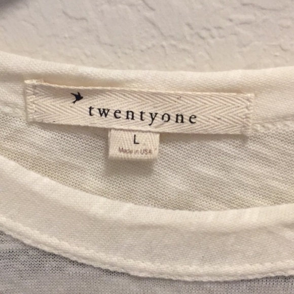 Rhinestone detail t-shirt. NWOT - Picture 4 of 5